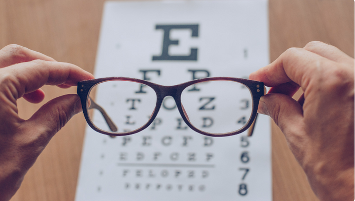 lentes para agudeza visual con paisaje