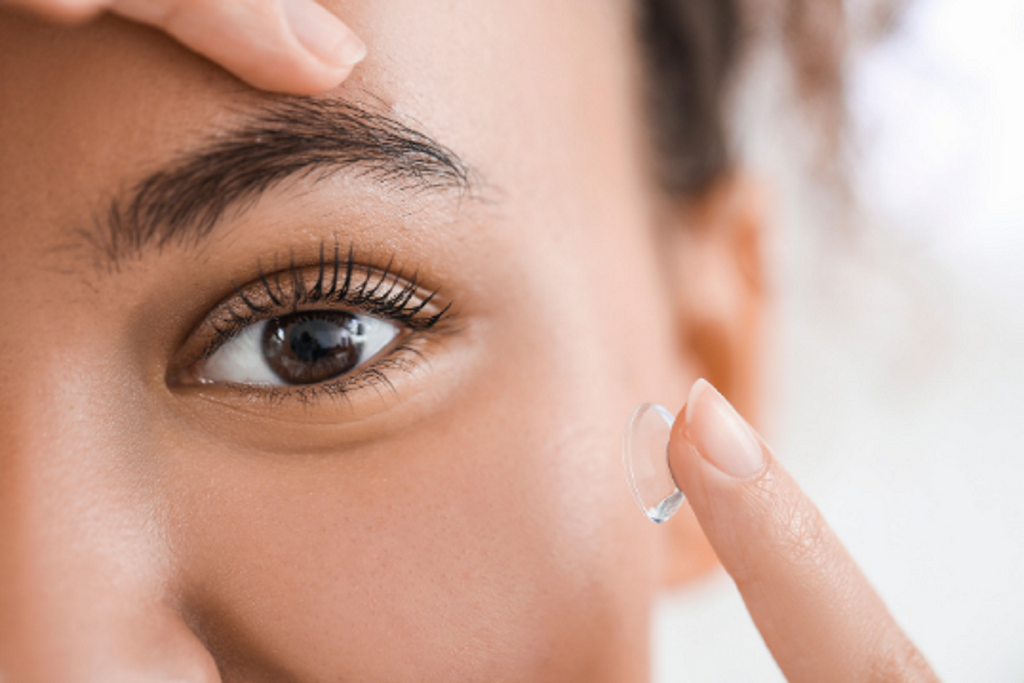 Qué tipos de lentes de contacto existen? Tipos y Usos